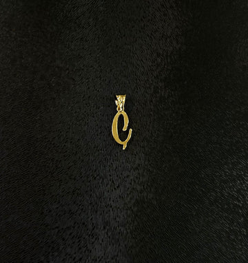 Buchstaben Anhänger Ç aus 585 Gold im handschriftlichen Design